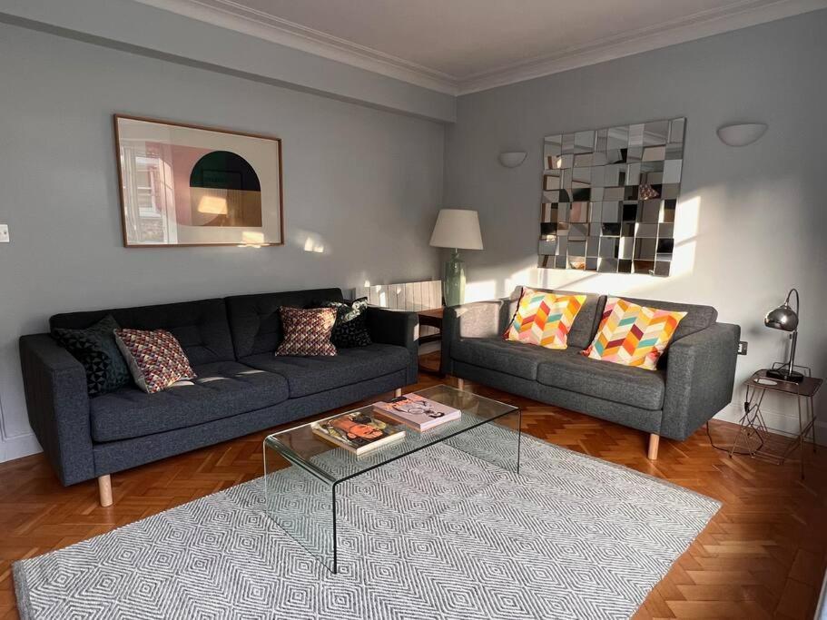 Appartement Fitzrovia / Bloomsbury / West End - Two Bed Londen