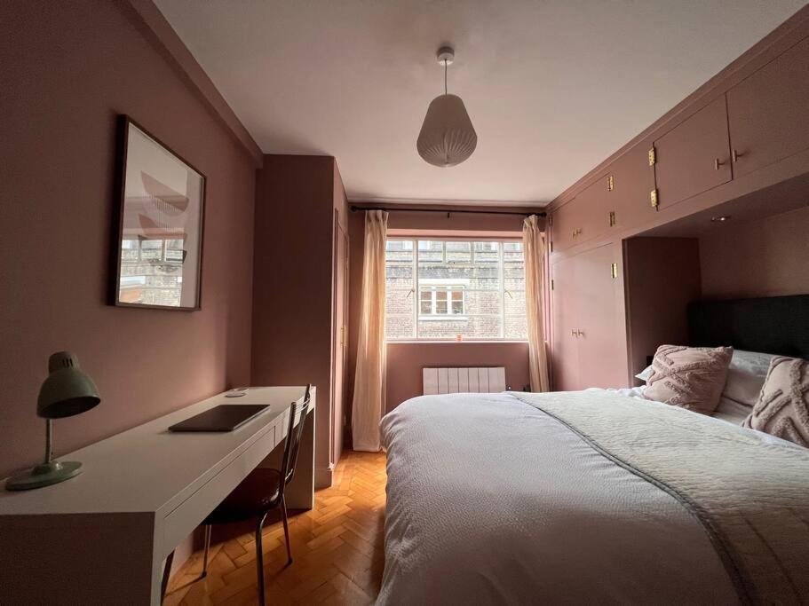 Fitzrovia / Bloomsbury / West End - Two Bed Appartement Londen