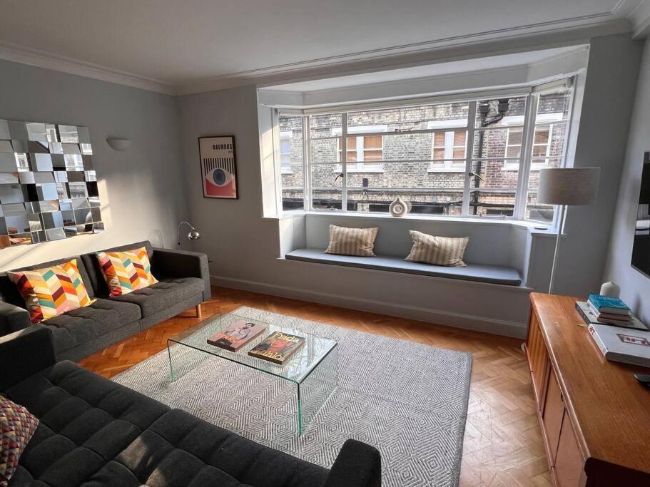 Fitzrovia / Bloomsbury / West End - Two Bed Apartment *