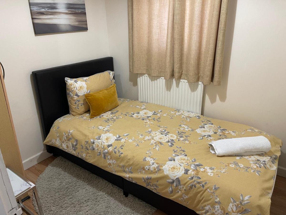 Abkat Three Bedroom Ferienhaus