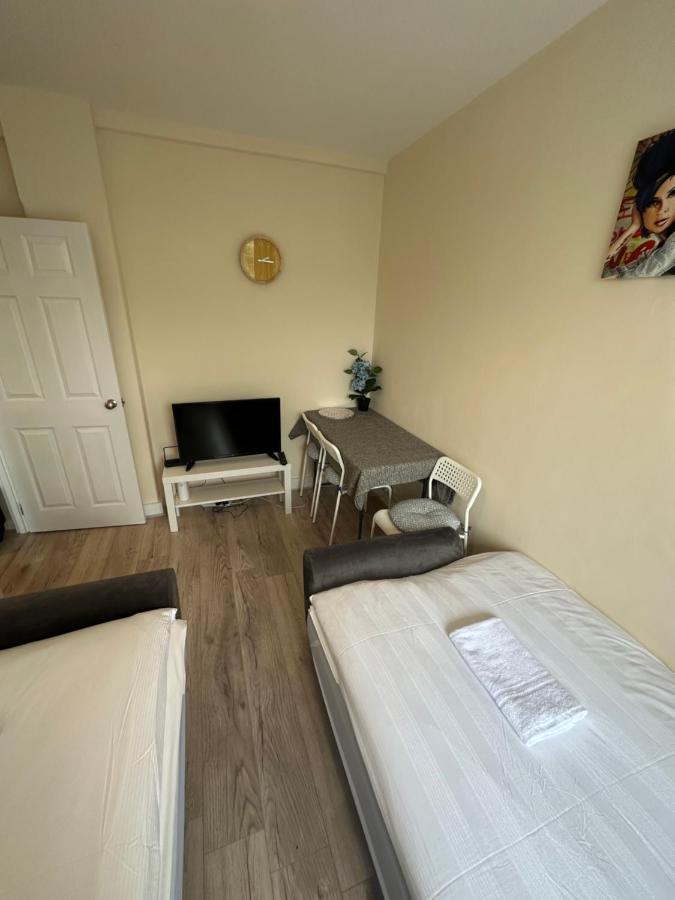 Camden Royale Apartment *