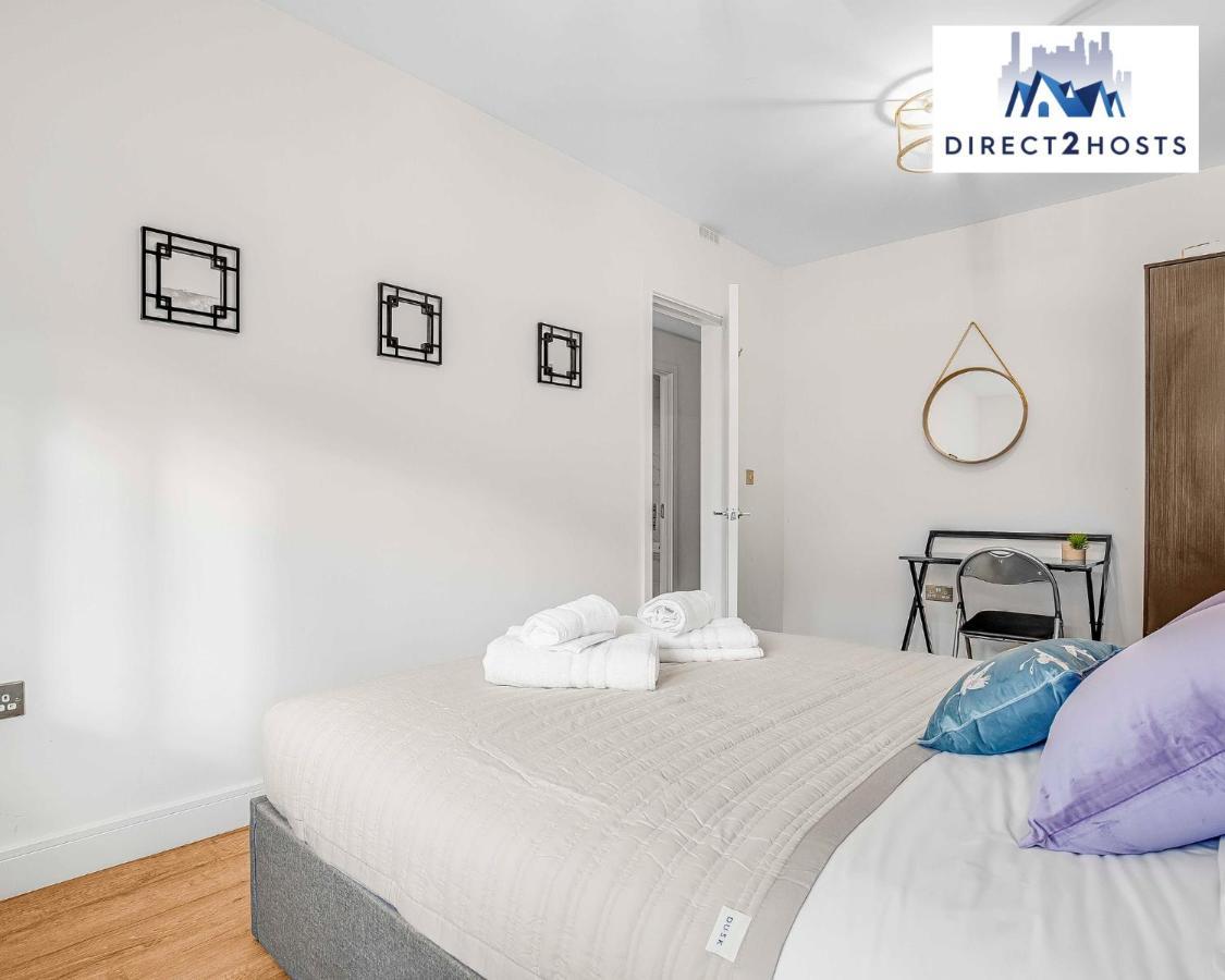 Stylish Two Bedroom By Direct2hosts Short Lets West Oasis With Workspace & Long