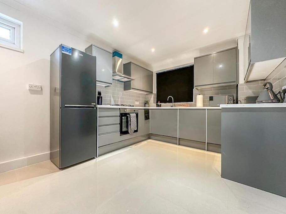 New Cosy Luxury 3 Bedroom House In Battersea Leilighet