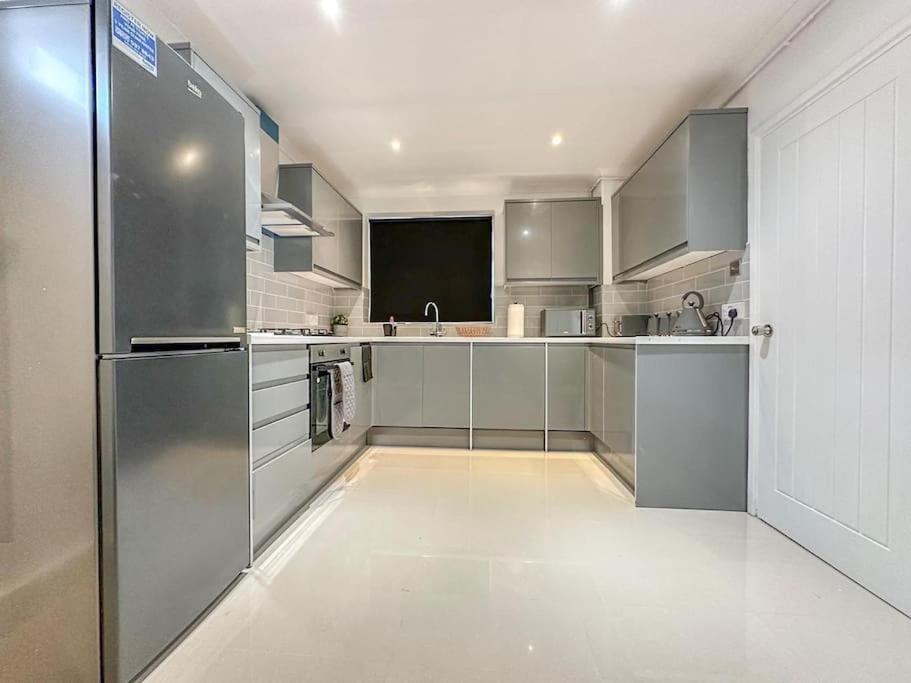 New Cosy Luxury 3 Bedroom House In Battersea Leilighet