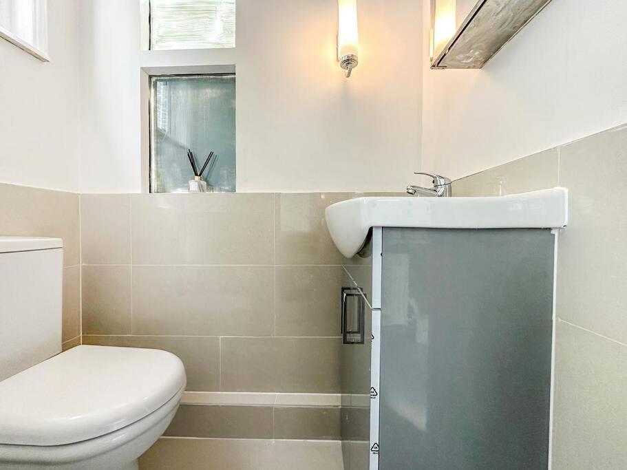 New Cosy Luxury 3 Bedroom House In Battersea Leilighet *