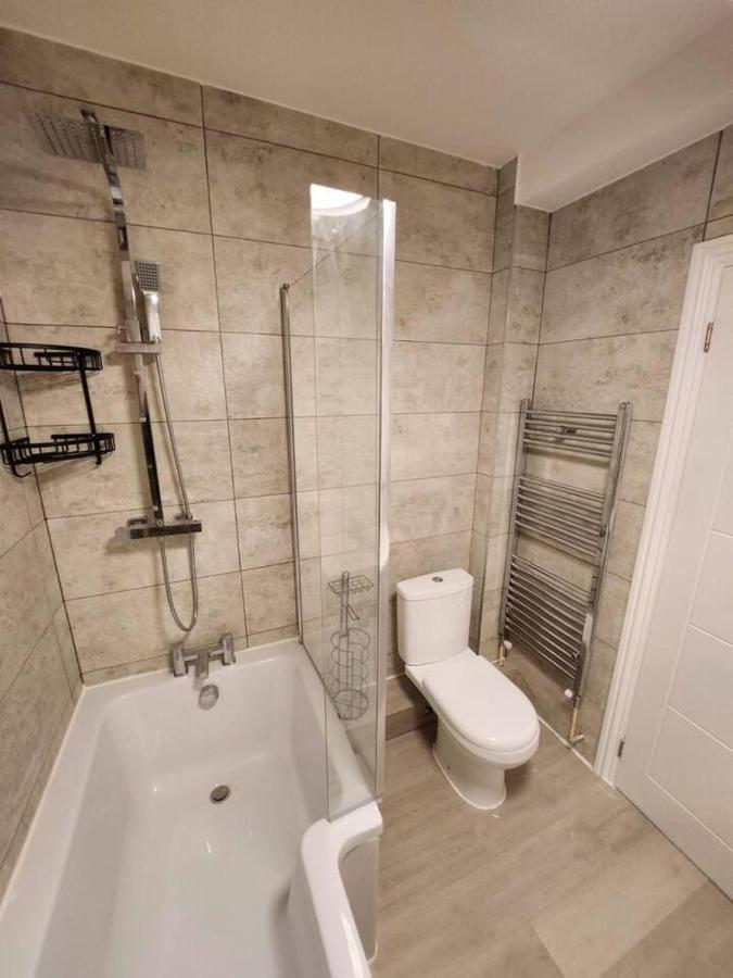 Beautiful 2-bed In - Sleeps 6! Apartment London