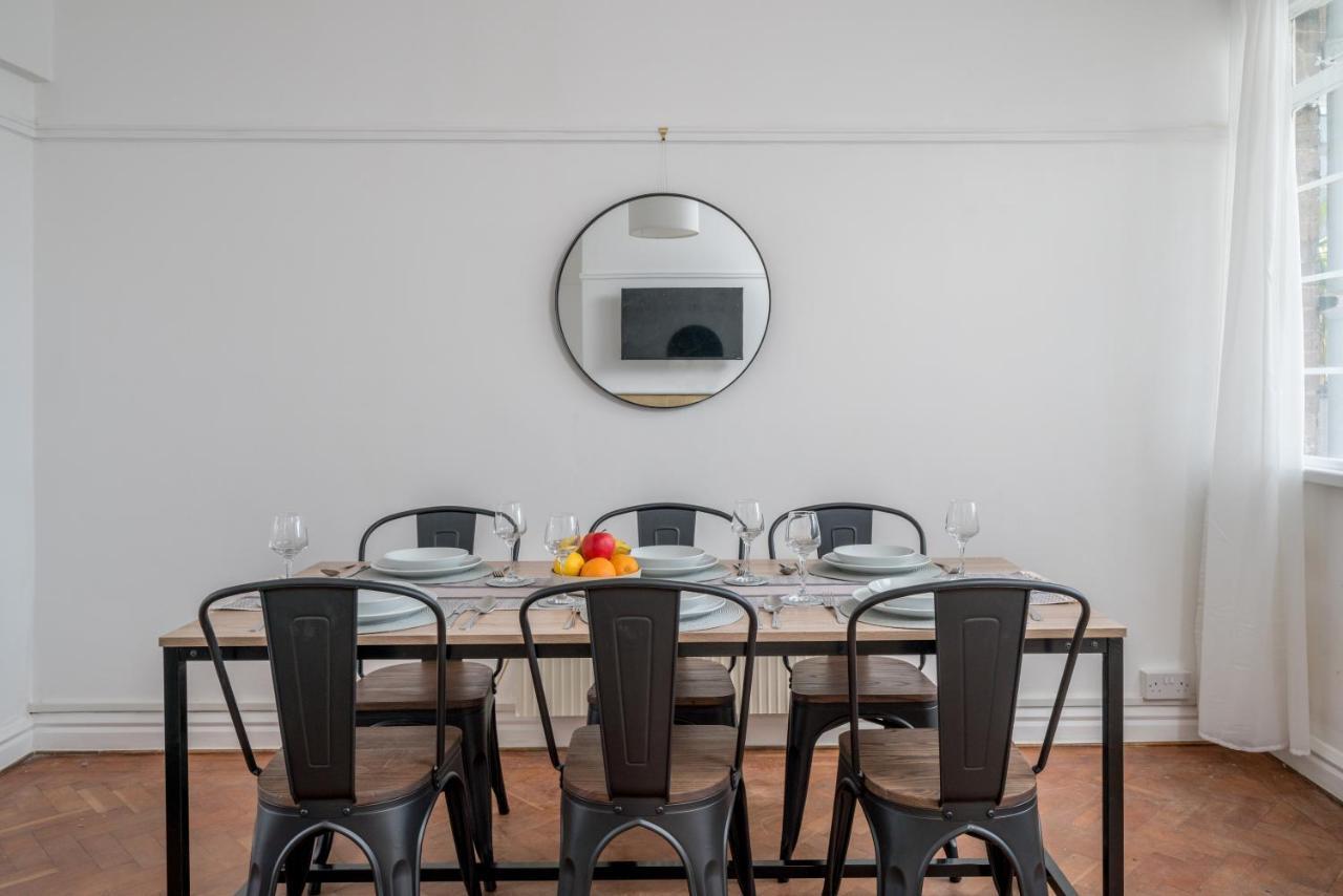 Bright West Hampstead Retreat * London