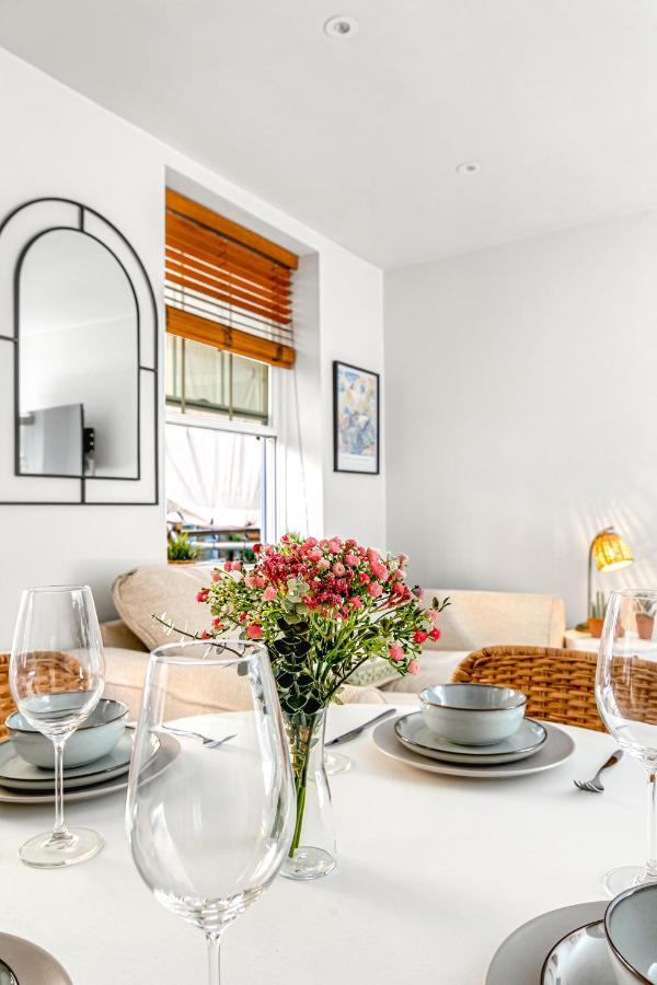 Charming Flat Close To Holborn Station Londres