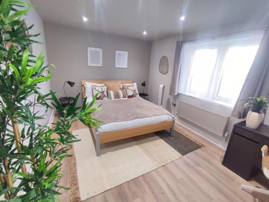 Luxury 3br Apt, Close To Excel, O2, Airport! Apartment London