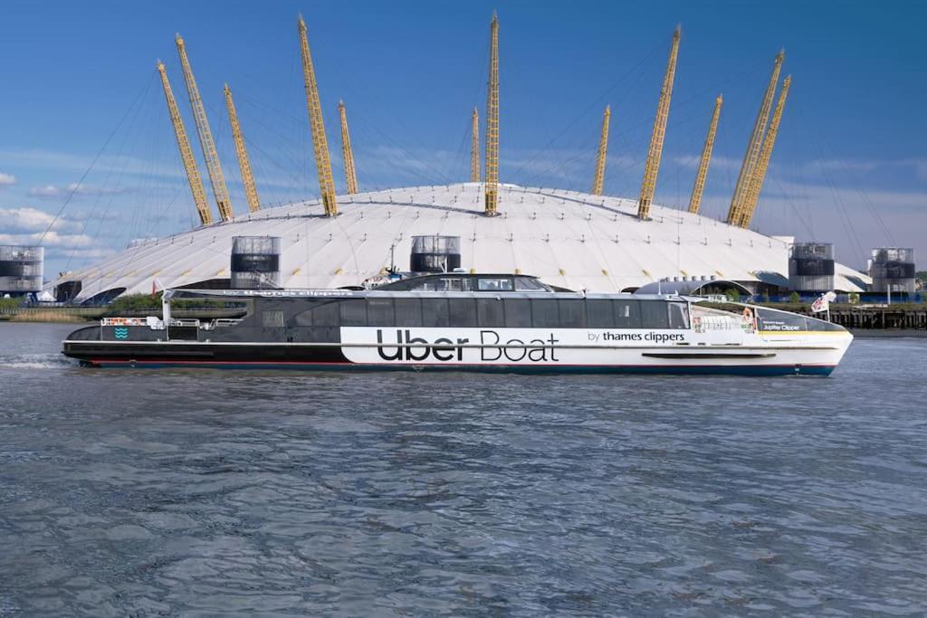 Apartment Luxury 3br Apt, Close To Excel, O2, Airport!
