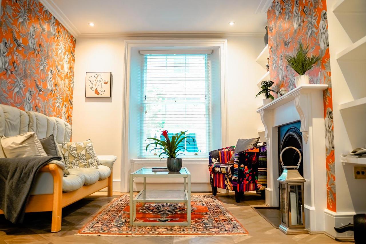 Beautiful & Historic Victoria 3brs Retreat With Ac Holiday home *