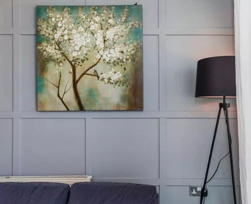 Luxury Canary Wharf Two Bedroom *rare *