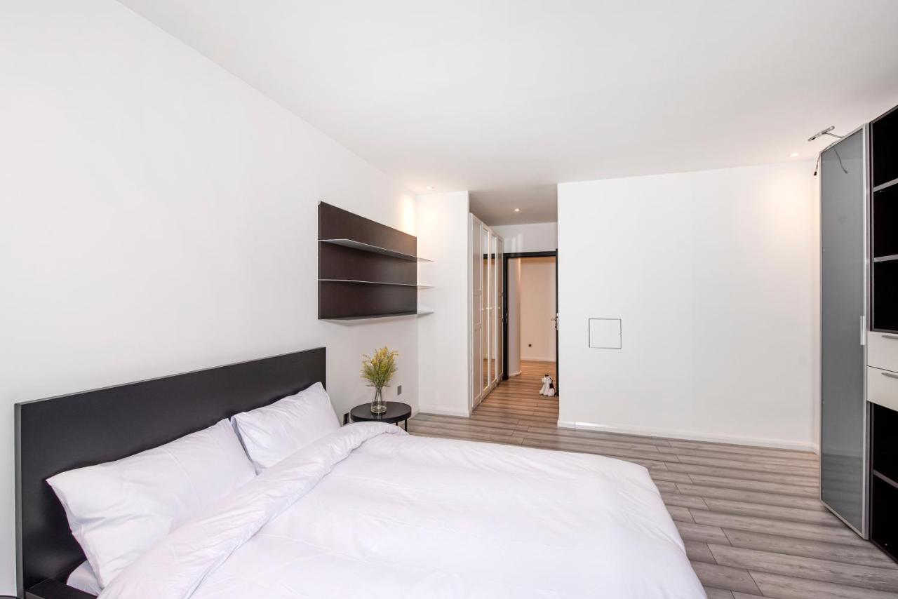 Appartement Large And 2 Bed *