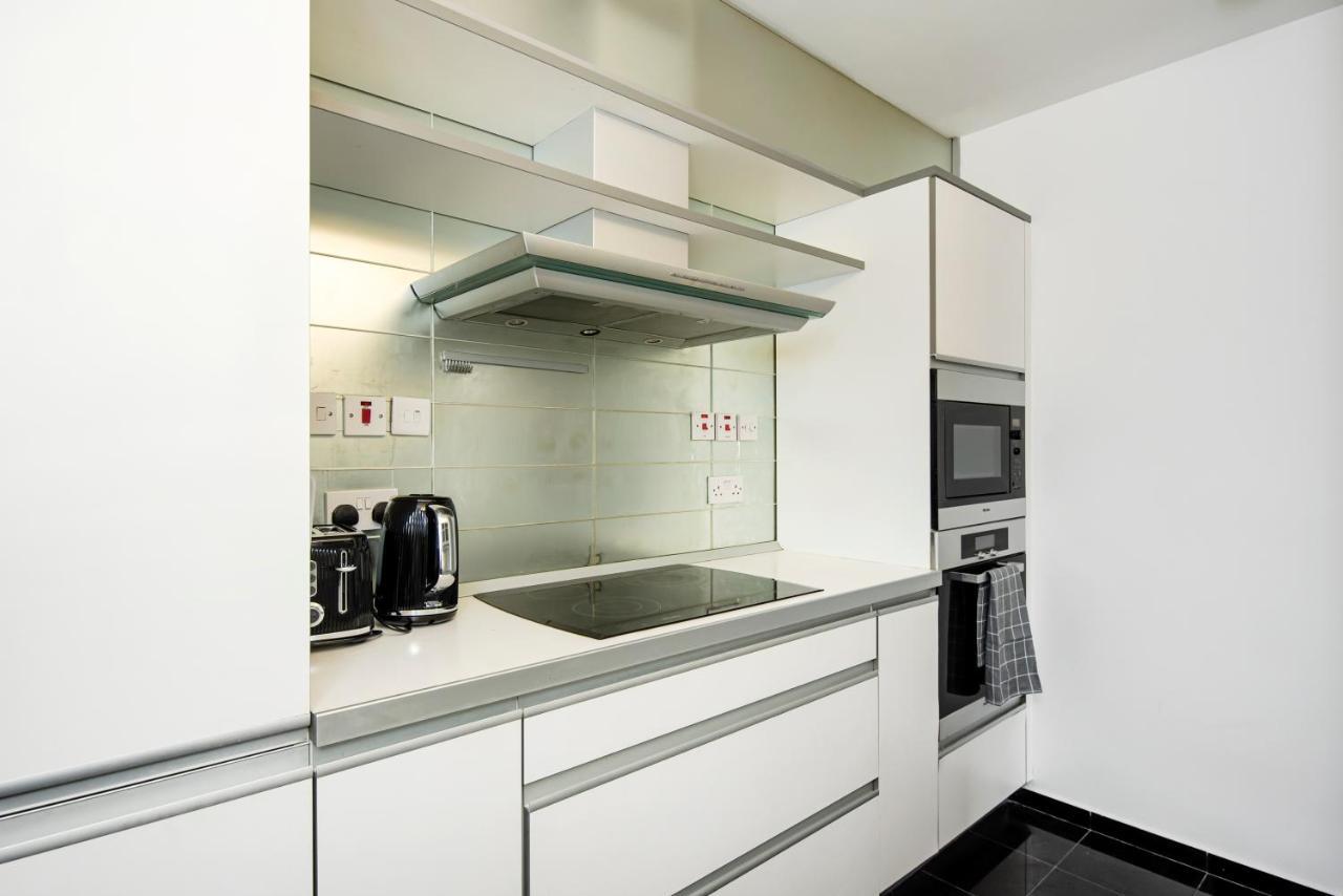 Large And 2 Bed Appartement Londen