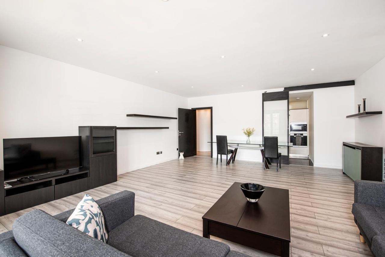 Large And 2 Bed Appartement