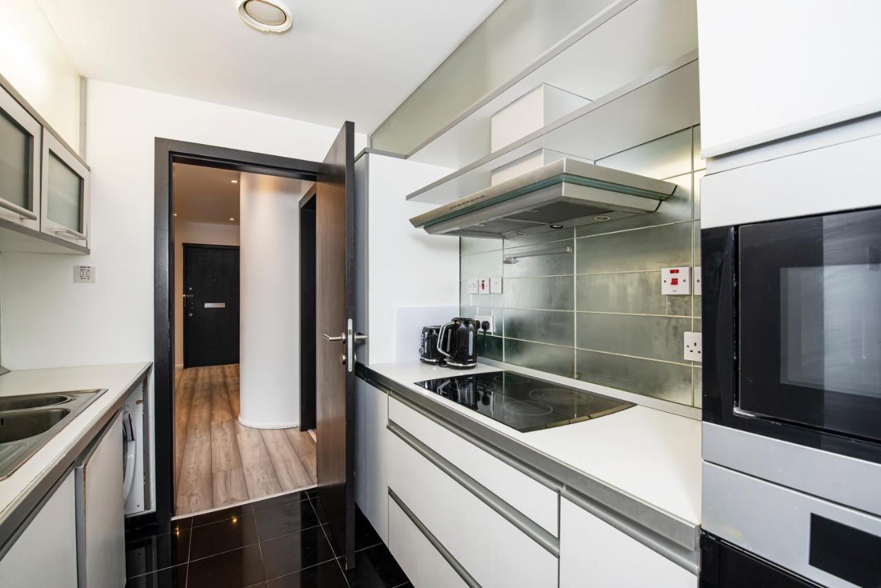 Appartement Large And 2 Bed Londen