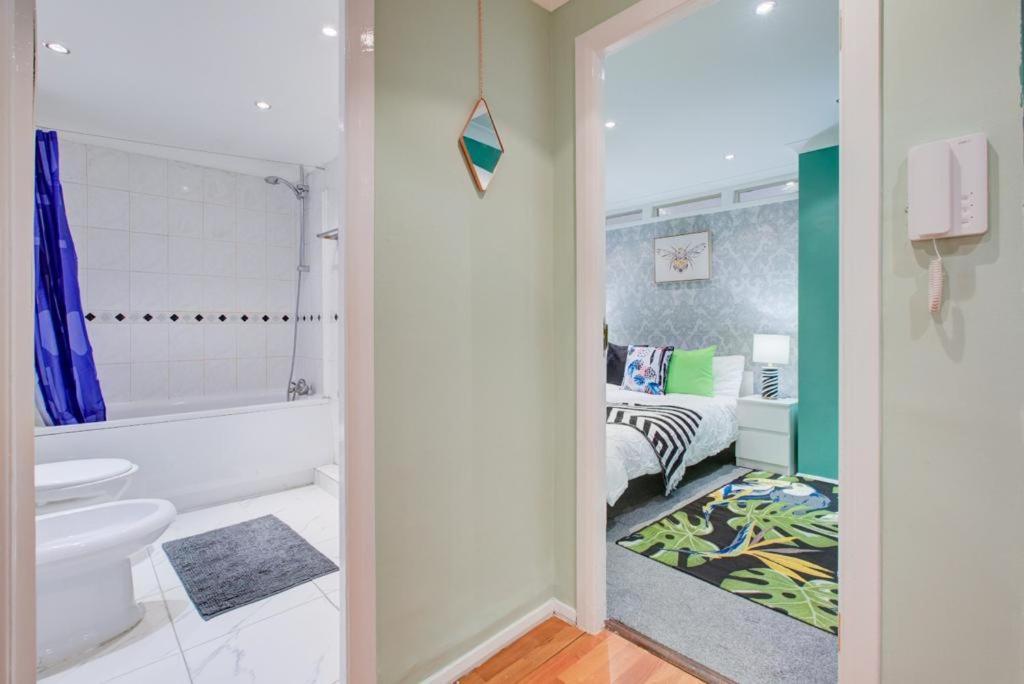 Hyde Park Corner 2 Bedroom * Londen