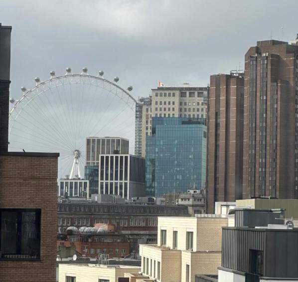 Spacious,1 Bed, Balcony, Southwark Leilighet