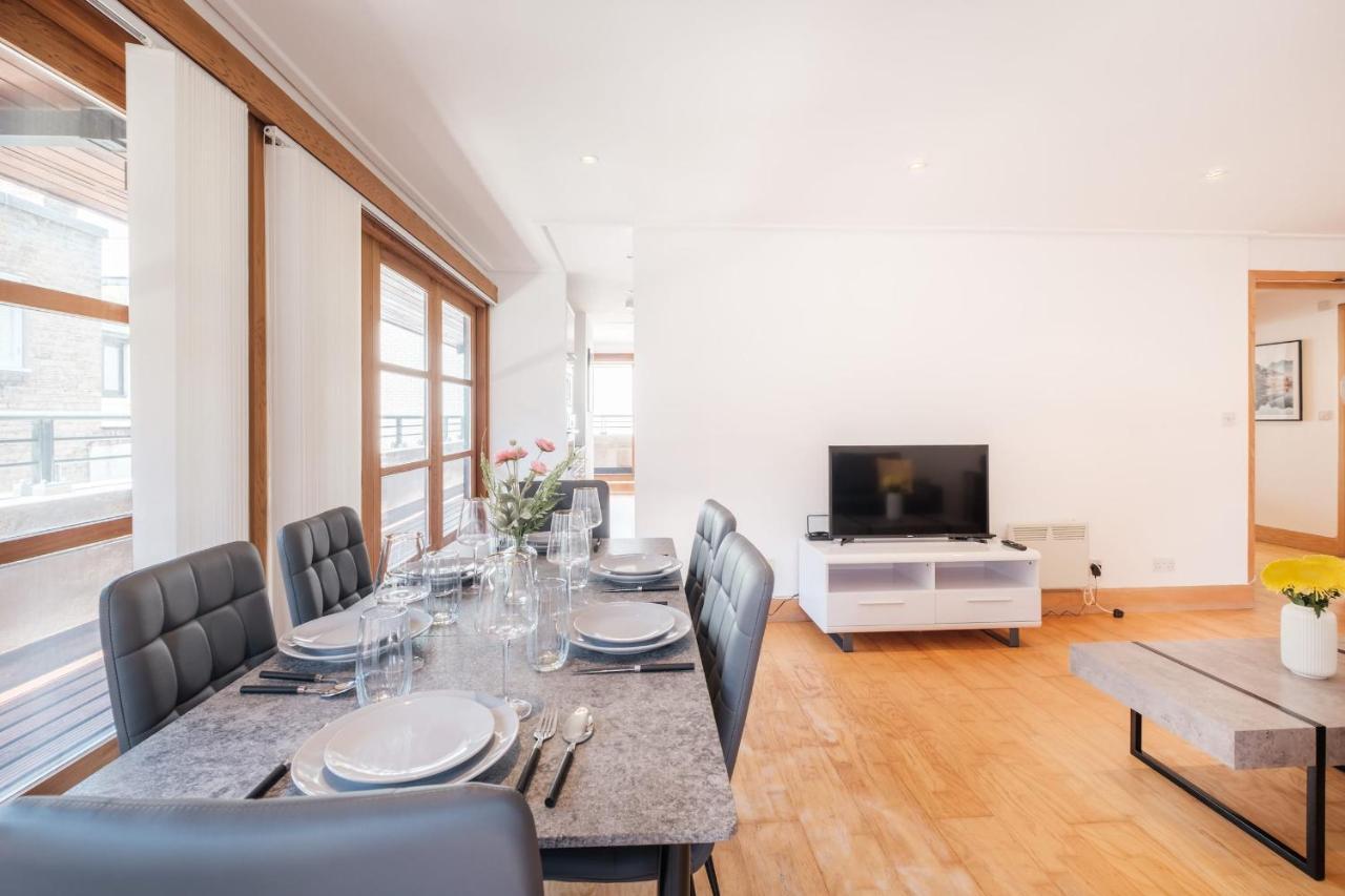 Holborn Penthouse * London