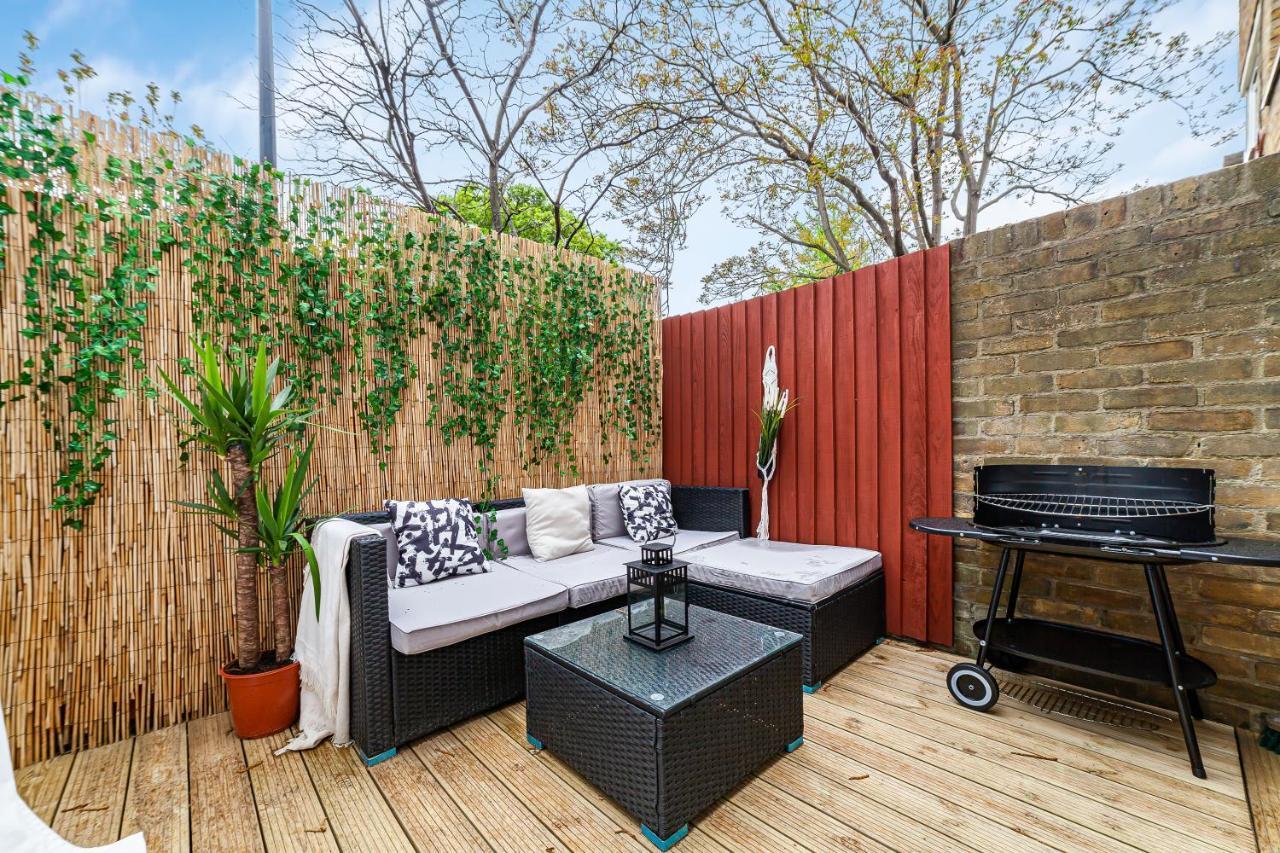 Apartment 1bed W/ Hot Tub & Garden *