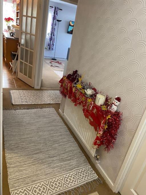 Apartment One Double Bedroom In A Shared London