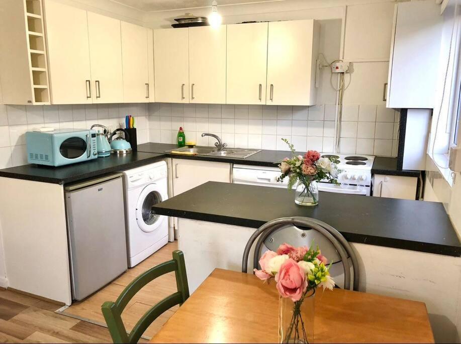 Apartamento Privite 2 Bedrooms Flat Canada Water Londres