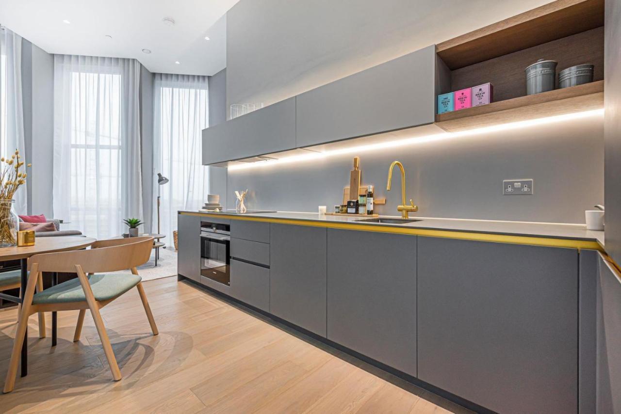 The Cut- Stylish Riverside Family Apartment