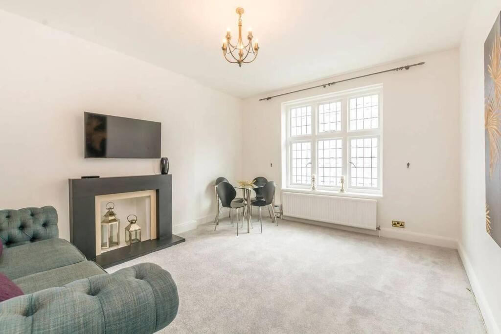 Huge Stunning 2 Bed Marylebone London