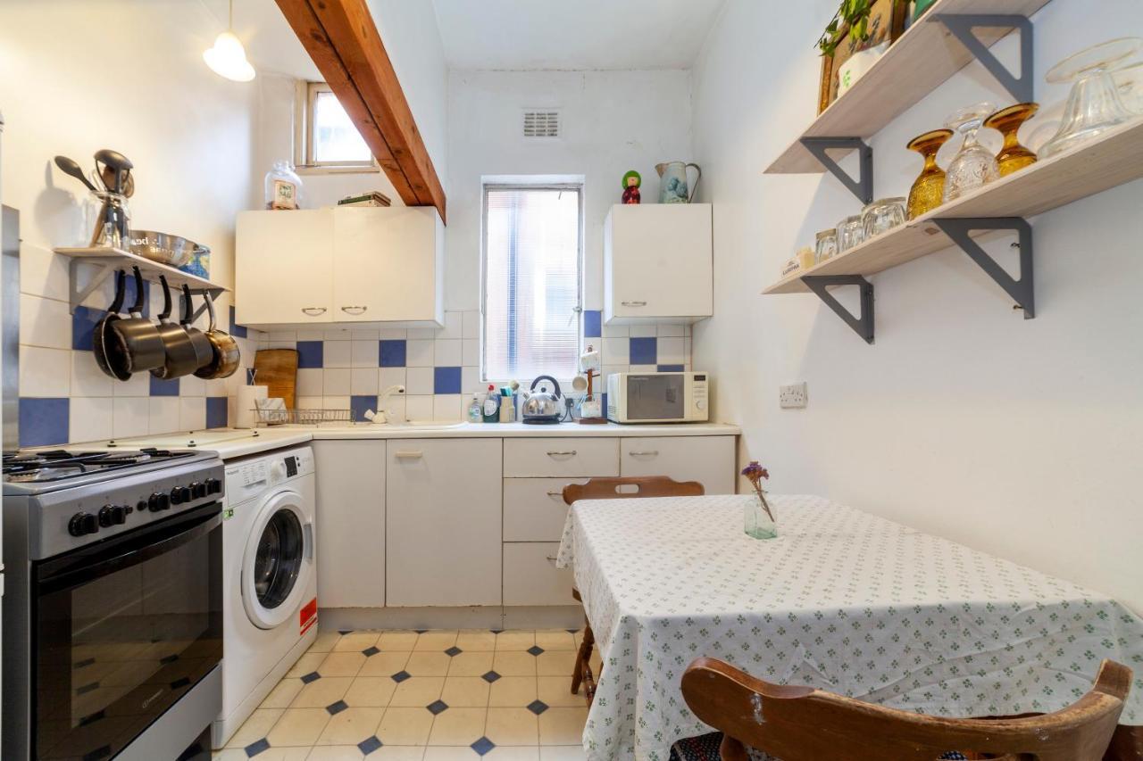 Lovely 1 Bdr Apt In Victorian House, Kilburn Apartment