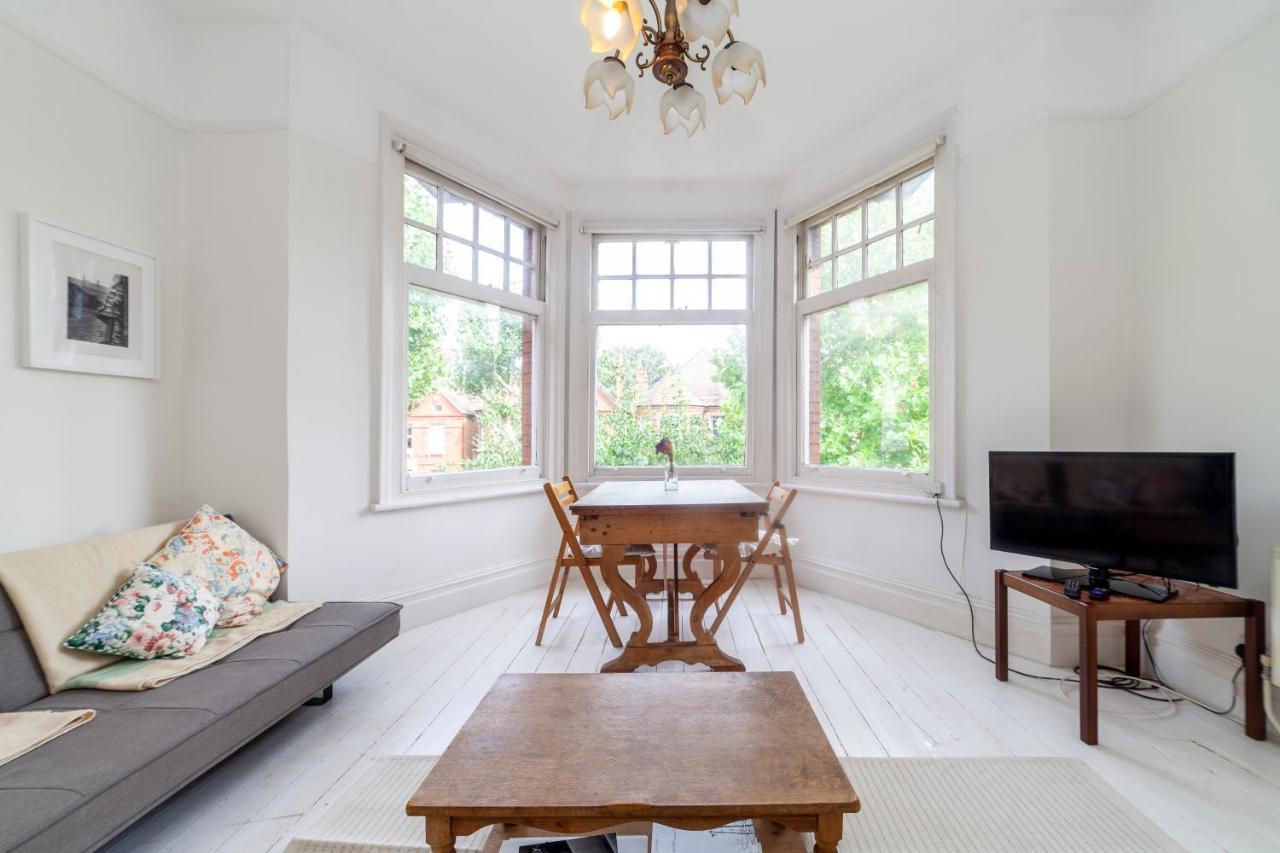 Lovely 1 Bdr Apt In Victorian House, Kilburn Apartment *