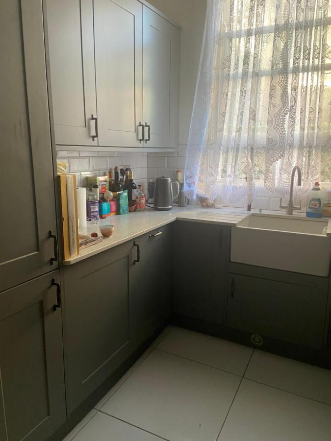 Mid Charm - 1-bed In Apartment