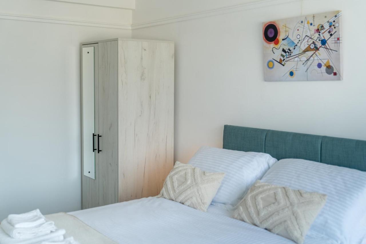 Bright West Hampstead Retreat Apartment *