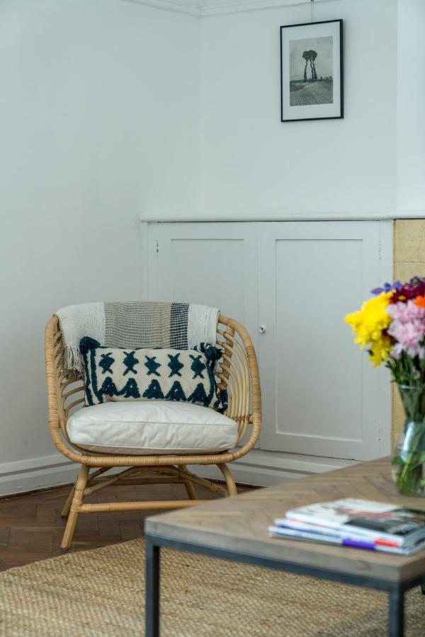 Bright West Hampstead Retreat London