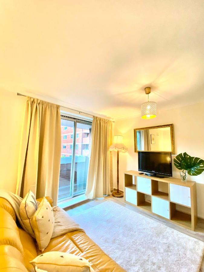 Leilighet Apt- Balcony-kensington- 24 7 Security London