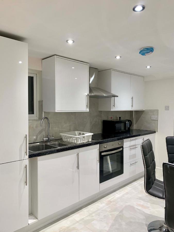 Private In - Kensington Leilighet *