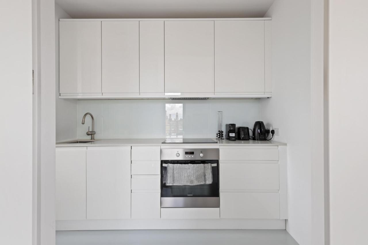 Luxurious Harrods Penthouse With Stunning Views Leilighet *