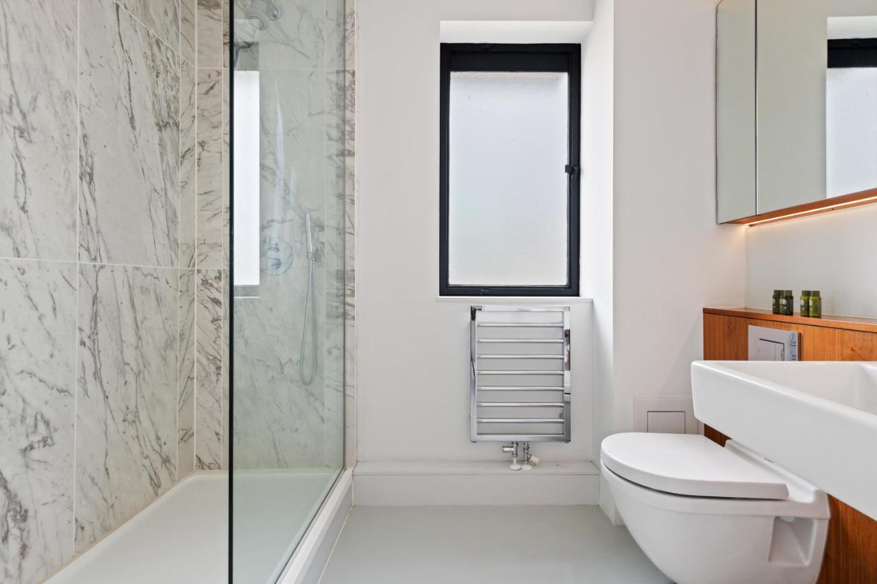 Luxurious Harrods Penthouse With Stunning Views London