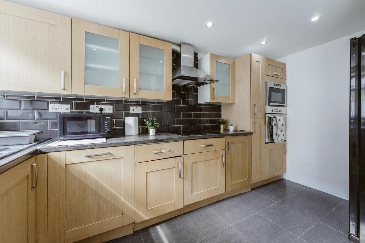 Great In Stepney Station - 12 Gasthof *