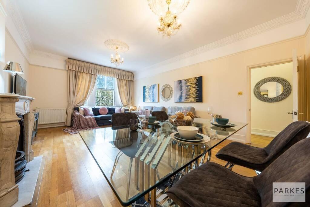 South Kensington - Cromwell Rd