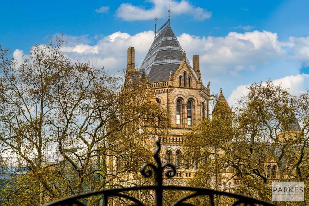 South Kensington - Cromwell Rd