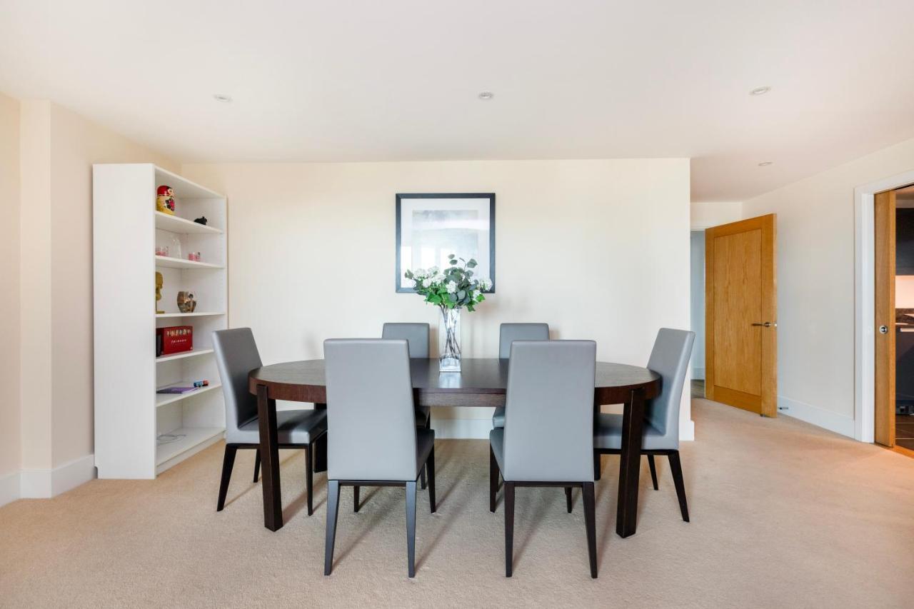 Modern 2 Bedroom 2 Bath With River View London