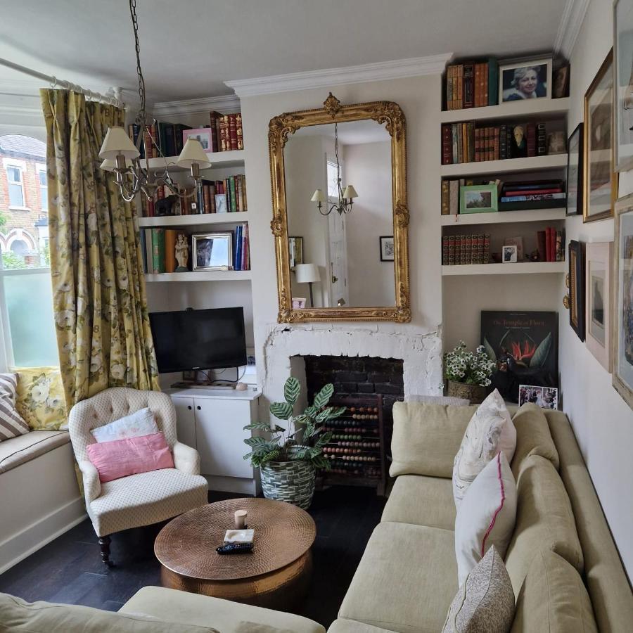 Apartment Colourful 2 Bed 2 Bath Tooting House