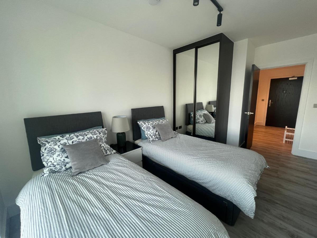 One West Point , Icon Tower Apartment