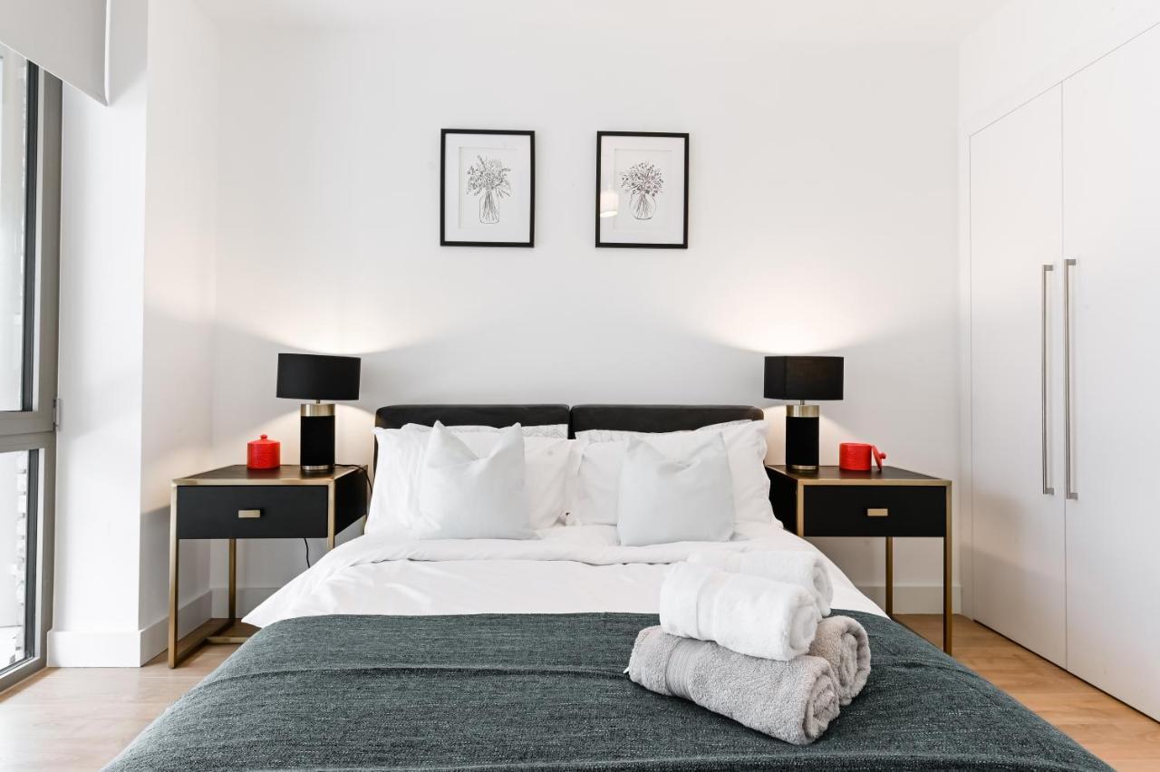 Khayat Homes - The Owelor - Two Bed Leilighet London