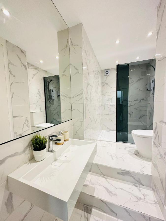 Gjestgiverier Marbel Aldgate