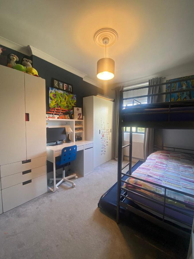 Сasa de vacaciones Three Bedroom Family With Garden In Walthamstow *