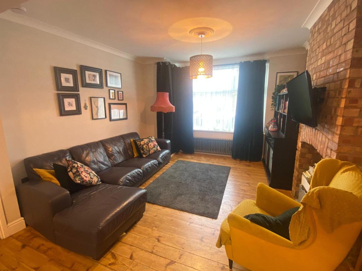 Three Bedroom Family With Garden In Walthamstow * Londres