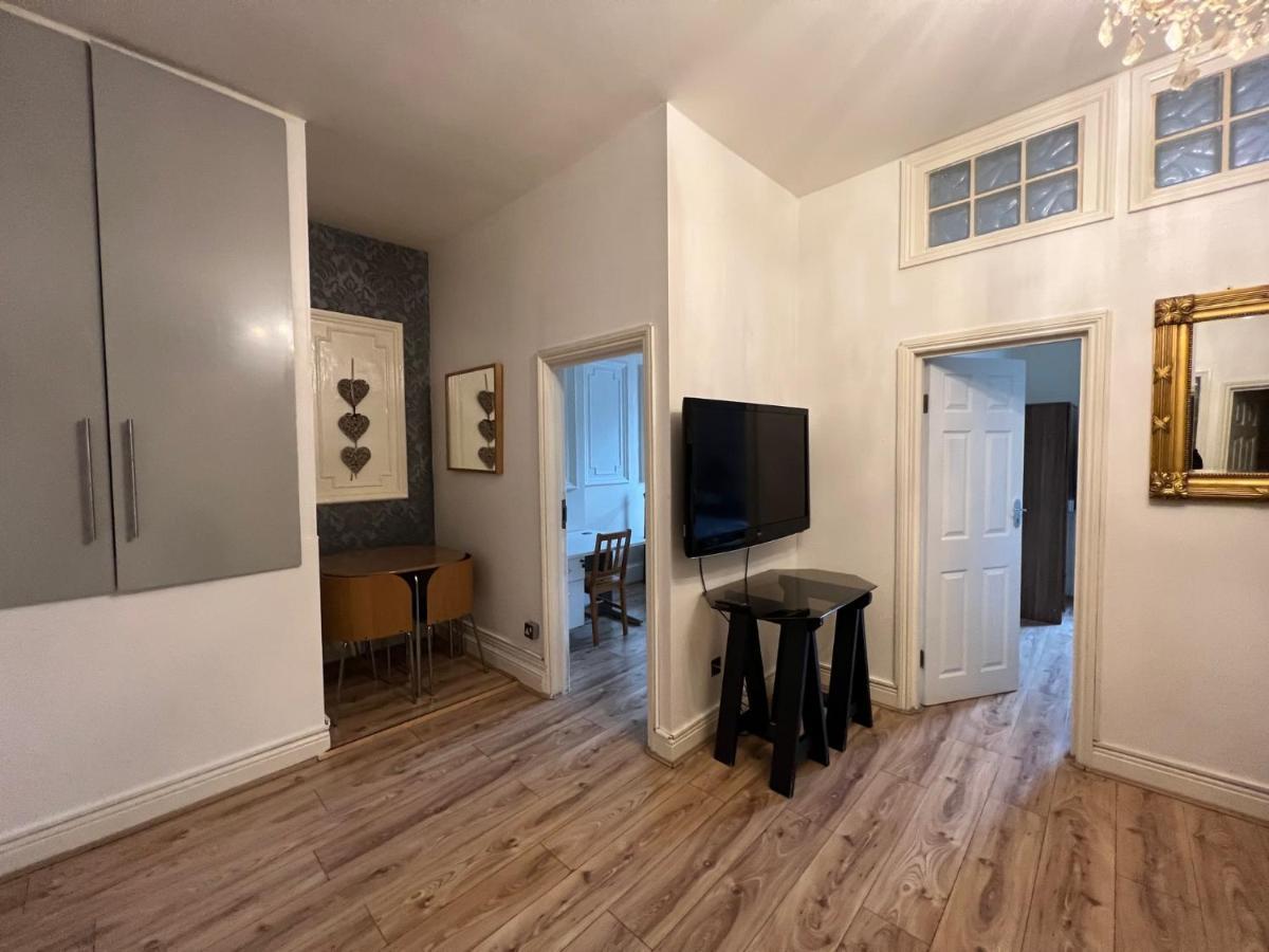 Comfy - Finchley Road Appartement Londen