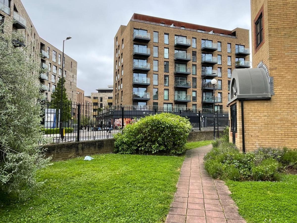 Appartement Surrey Docks Se16 Near Canada Water N Easy Access Canary Wharf
