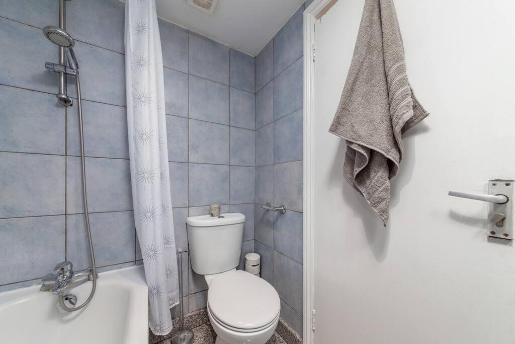 Lovely One Bedroom Flat On Edgware Road #03 Apartment *